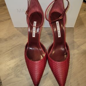 Manolo Blahnik zaka dark red heels